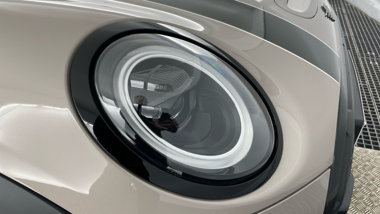 MINI Hatchback 2.0 Cooper S Sport 5dr Auto [Comfort/Nav Pack] Petrol Hatchback